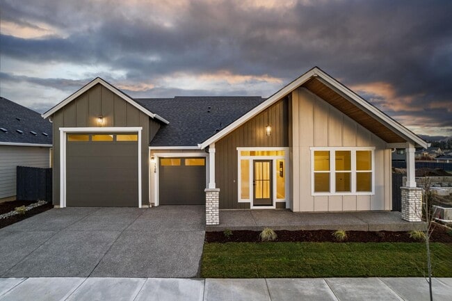 16116 Serres Farms Way, Oregon City, OR 97045 - photo 2