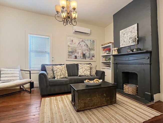 515 E Huntingdon St unit ID1244807P, Savannah, GA 31401 - photo 4