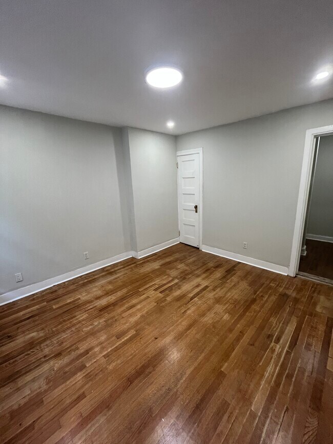 1061 Clay Ave unit 1B, Bronx, NY 10456 - photo 5