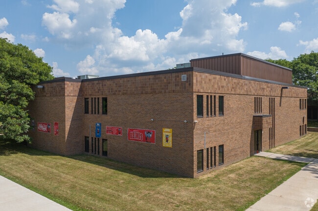 Riddle Elementary School is a public institution in Lansing, Michigan.
