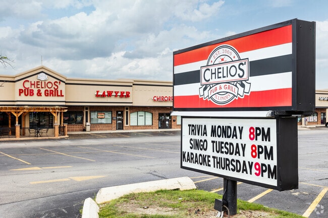 Chelios Pub and Grill hosts weekly trivia and karaoke nights near Hidden Creek.