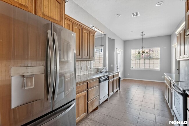 941 NE 30th St, Moore, OK 73160 - photo 3