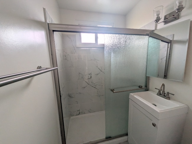 6501 Stafford Ave unit 5, Huntington Park, CA 90255 - photo 7