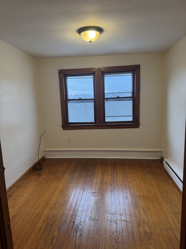 903 Price St unit 903 price st, Scranton, PA 18504 - photo 3
