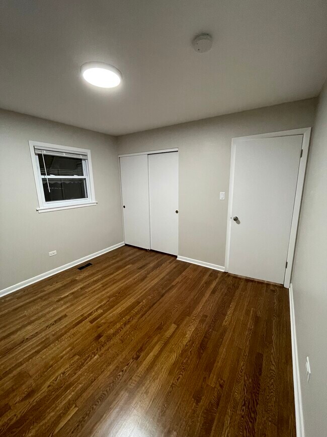 7202 W Crain St unit 2, Niles, IL 60714 - photo 5