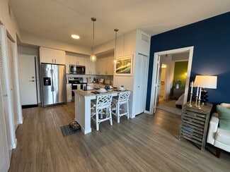 1210 W 32nd St Unit B18, Hialeah, FL 33012
