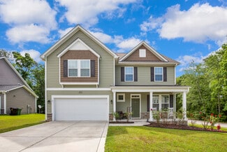 296 Birch Ave, Spring Lake, NC 28390