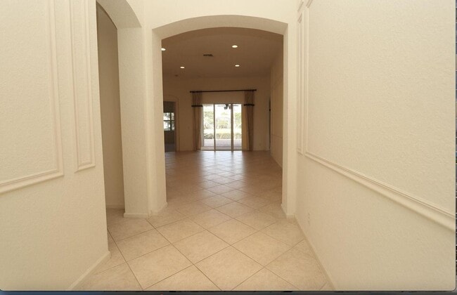 9183 Bay Point Cir, West Palm Beach, FL 33411 - photo 3