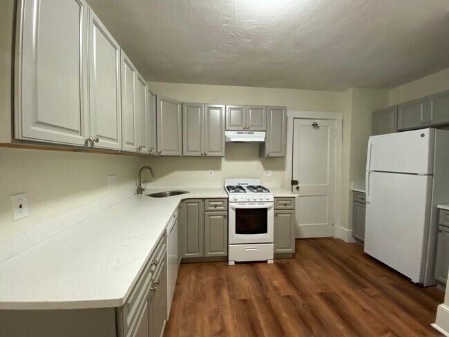 17 Lakeville Rd unit 1, Jamaica Plain, MA 02130 - photo 2