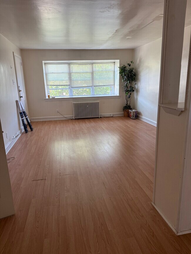 1338 E Mount Pleasant Ave unit 1, Philadelphia, PA 19150 - photo 3