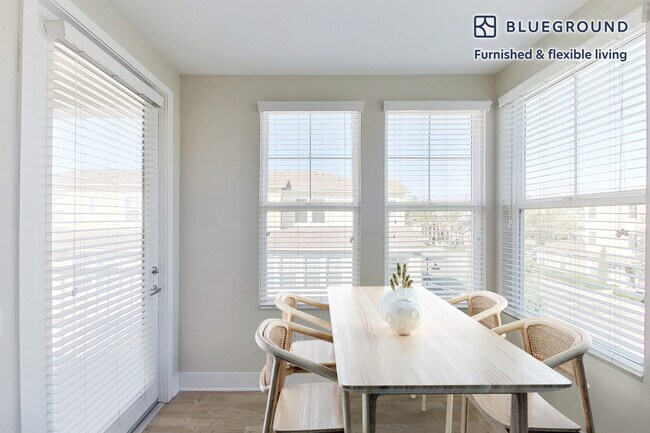 1000 Lupine unit FL3-ID10964A, Lake Forest, CA 92630 - photo 5