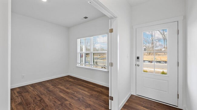 3705 Hawks Creek Dr unit 38115717, Apison, TN 37302 - photo 3