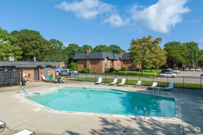 Regency Park, Warren, MI 48093 - photo 5