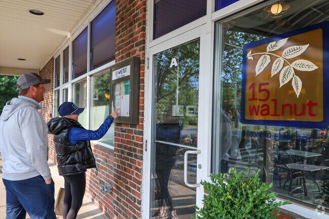 15 Walnut in Hamilton offers casual dining with delicious, comforting food in a relaxed atmosphere.