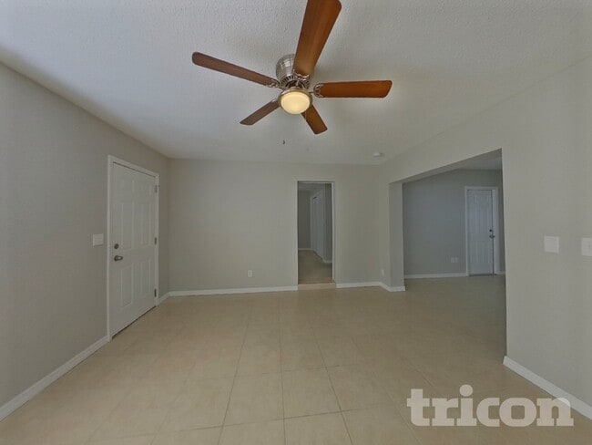 1569 Lotus Path, Clearwater, FL 33756 - photo 4