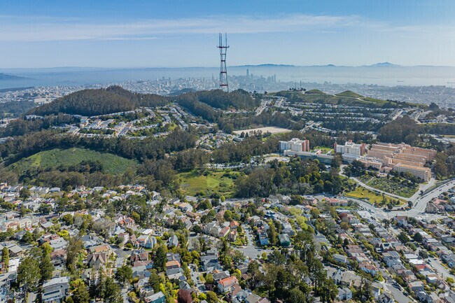 The neighborhood of Forest Hill
is a tight-knit community.