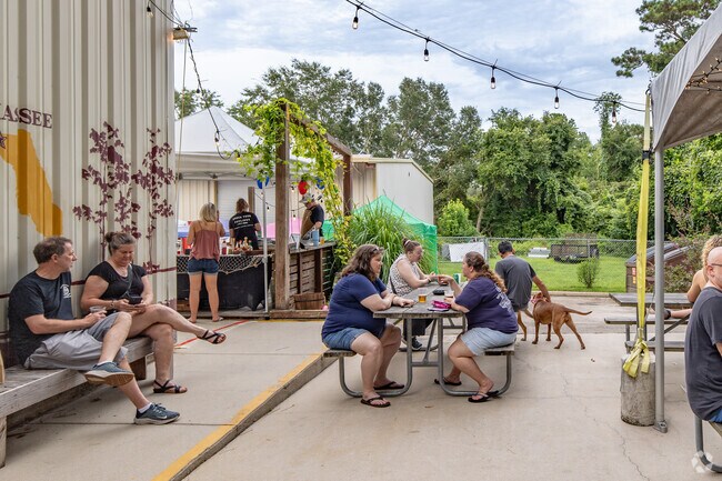 Have a fun night at Lake Tribe Brewing in Hartsfield Tallahassee.