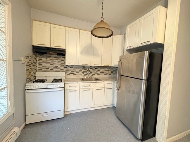 111 Baldwin Ave 4 (2R)