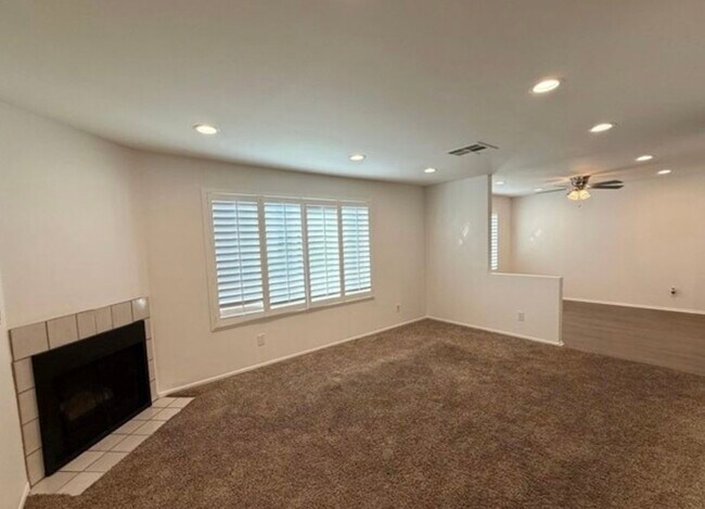 14307 Foothill Blvd unit B6, Sylmar, CA 91342 - photo 4