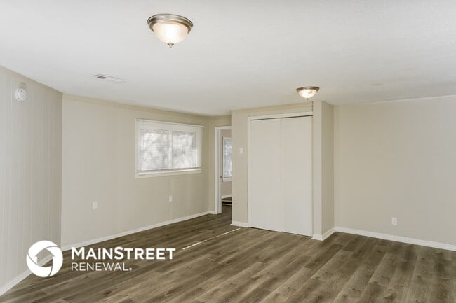 14020 Darwin Blvd, Louisville, KY 40272 - photo 7