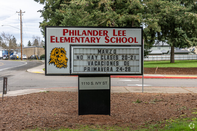Philander Lee Elementary School is a Public Elementary School in Canby, Canby OR.