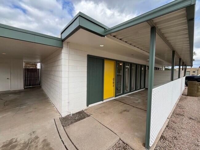 810 E Redondo Dr, Tempe, AZ 85282 - photo 3