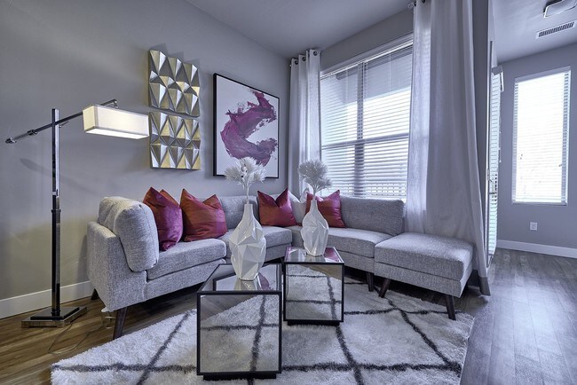 Muse, Denver, CO 80210 - photo 4