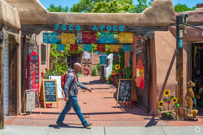 Los Duranes locals love the proximity to the colorful shops in Old Town just a mile away.