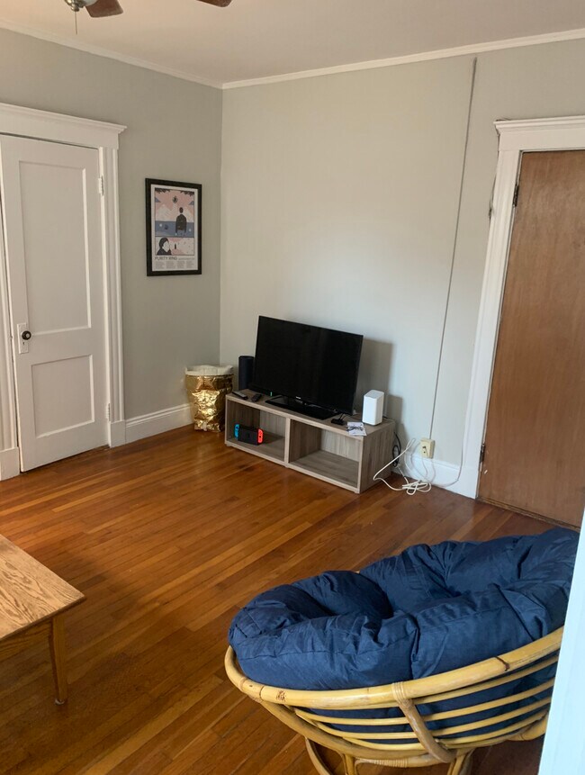 110 Brainerd Rd unit 4, Allston, MA 02134 - photo 4