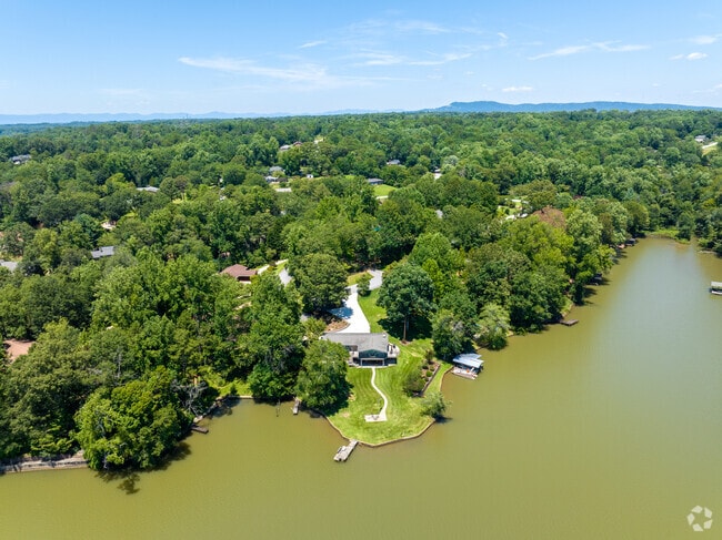 Berea's Saluda lake area has many spacious waterfront homes.
