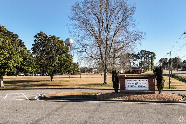 Offering education for grades K-2, Perquimans Central is minutes from Albemarle Plantation.