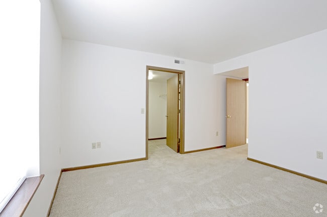 3 Bedroom - Master Bedroom