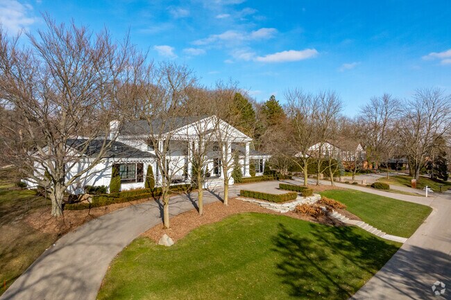 Owners take great pride in maintaining their homes in Bloomfield Hills.