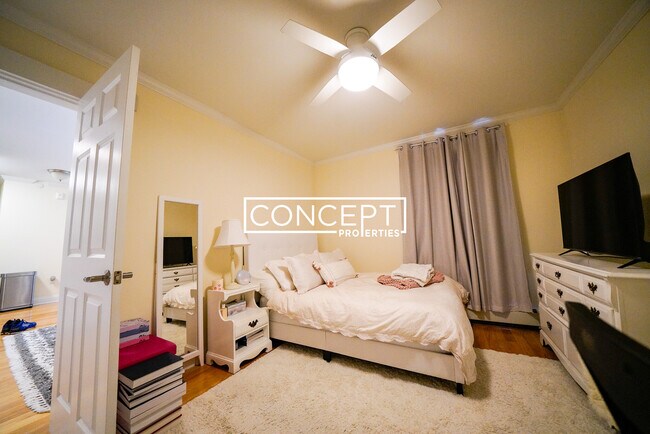 219 Commonwealth Ave unit 21, Chestnut Hill, MA 02467 - photo 3