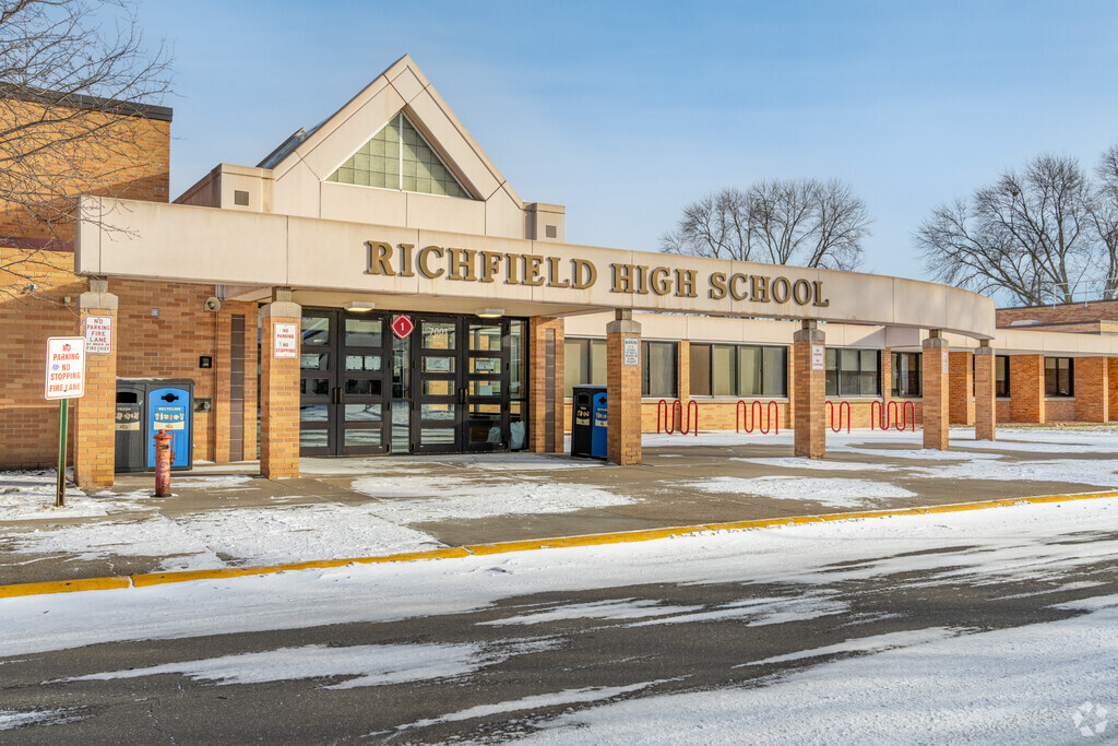 The school stands out with a significant 74% minority enrollment.