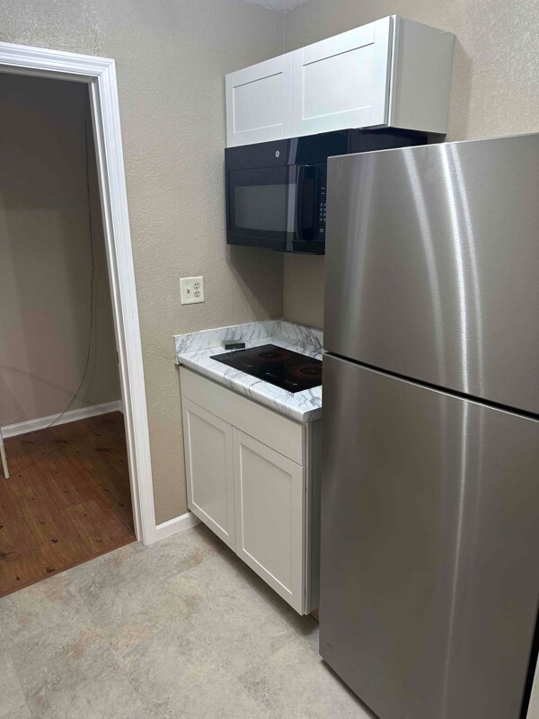 108 Decatur Pike unit C, Athens, TN 37303 - photo 2