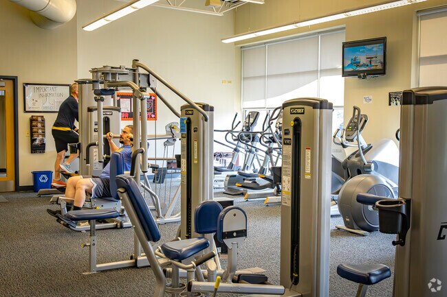 The Wood Dale Park District offers a fitness center for the residents of Wood Dale.