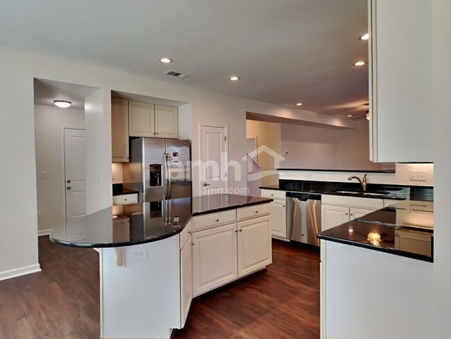 1721 Muirwood Blvd, Murfreesboro, TN 37128 - photo 4