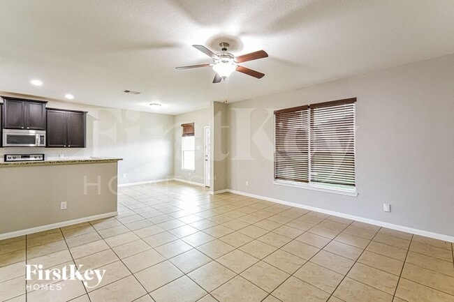 11824 Luckey Falls, San Antonio, TX 78252 - photo 3