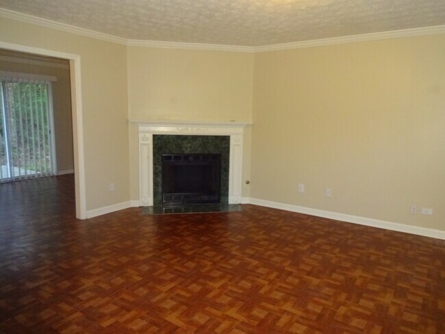 3002 Sentinel Cir, Lawrenceville, GA 30043 - photo 4