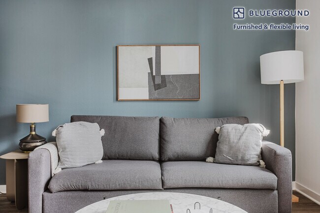 201 The Promenade N unit FL6-ID1259, Long Beach, CA 90802 - photo 2