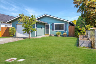 734 SW K St, Grants Pass, OR 97526