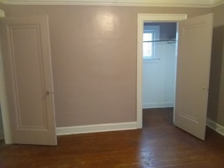 17303 Runyon St, Detroit, MI 48234