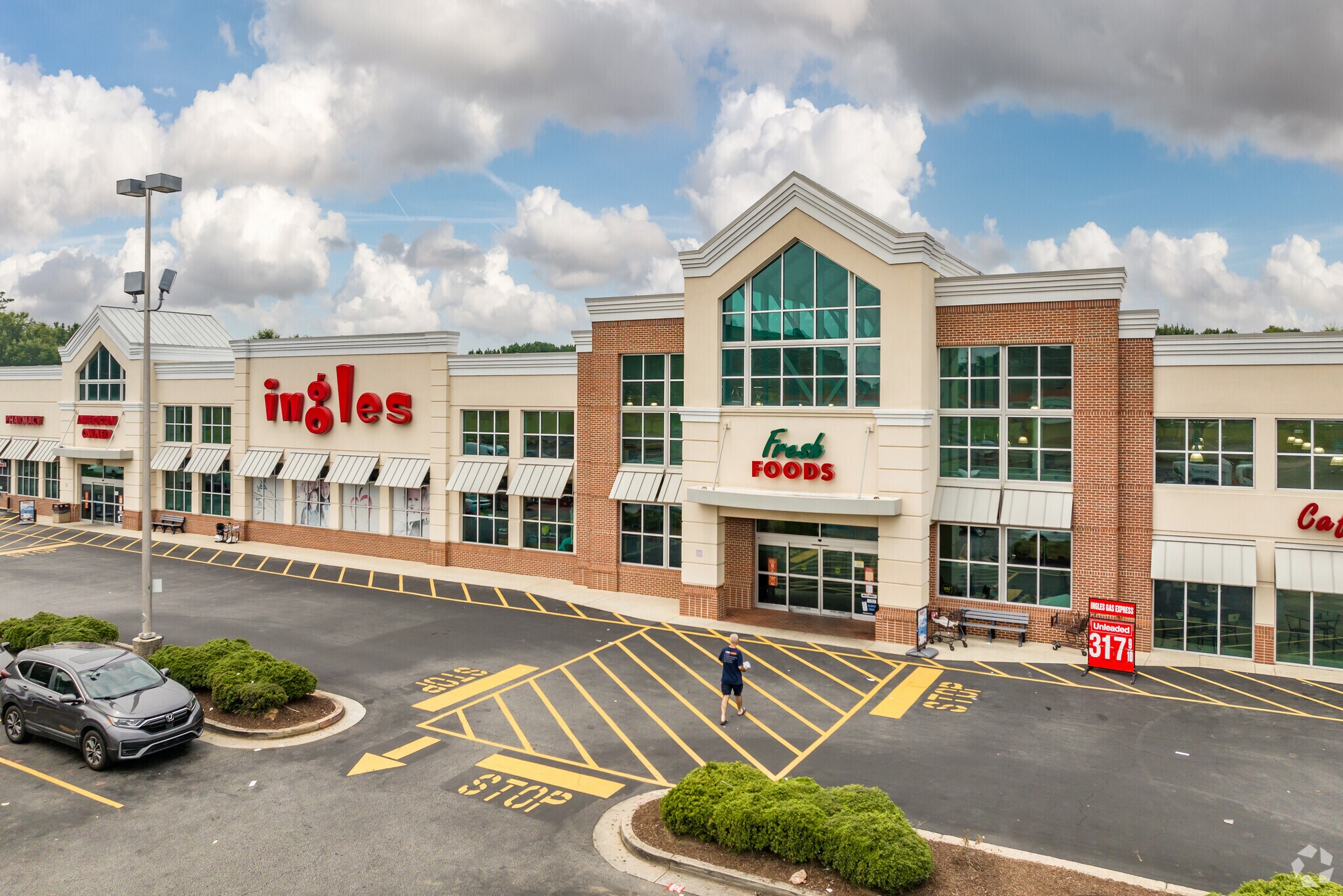 Locals pick up their groceries at Ingles in the Lake Spivey neighborhood of Atlanta.