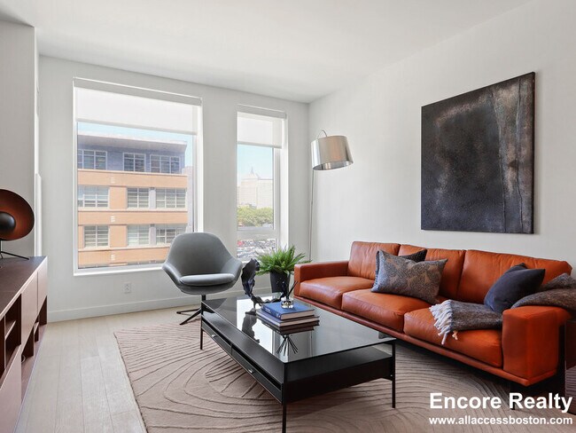 390 Harrison Ave unit 521, Boston, MA 02118 - photo 2