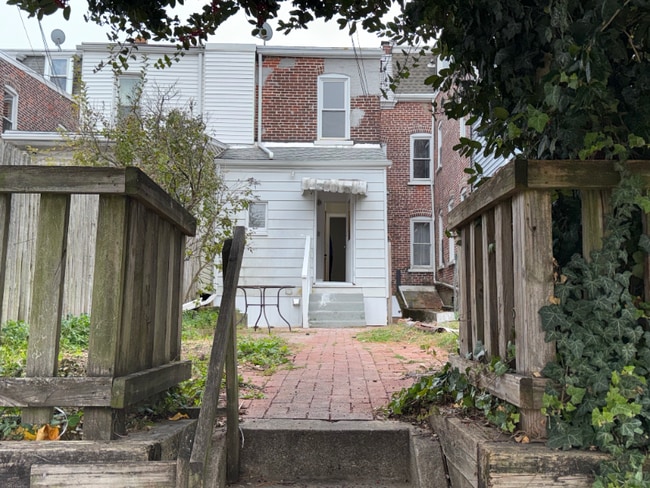 41 S Franklin St, Allentown, PA 18102 - photo 2