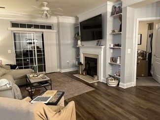 23620 Overlook Park Dr Unit 103, Clarksburg, MD 20871