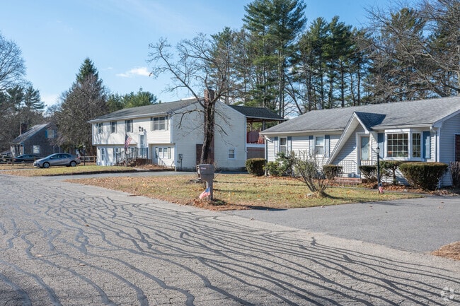 Home styles can vary greatly in the Whittenton Junction neighborhood.