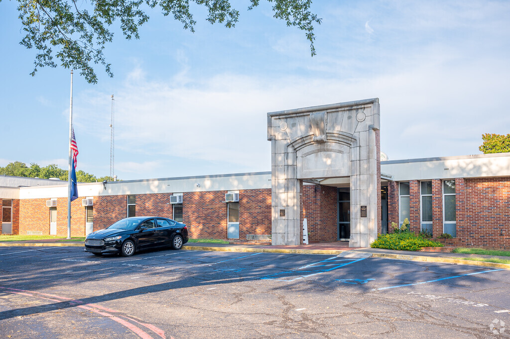Anderson Five Charter School is located just outside of Downtown Anderson.