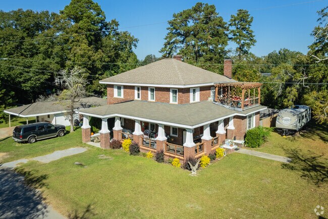 Large estates sit on large tracts of land in the West Haven neighborhood.